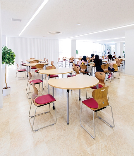 横浜市医師会聖灯看護専門学校｜PROJECTS（納入事例）｜愛知株式