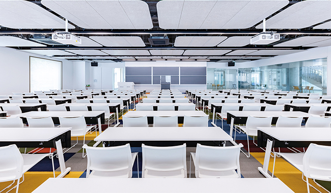 城西大学 坂戸キャンパス 23号館｜PROJECTS（納入事例）｜愛知株式会社